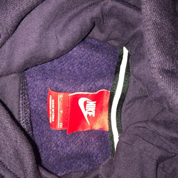 Nike pullover - Picture 3 of 3